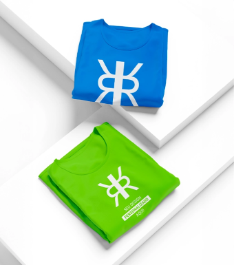 foto de duas camisetas dobradas, uma azul e uma verde